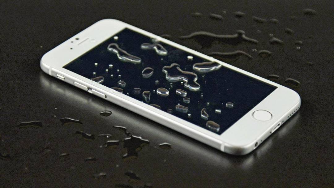 How to Repair a Water Damaged iPhone Smart Fix